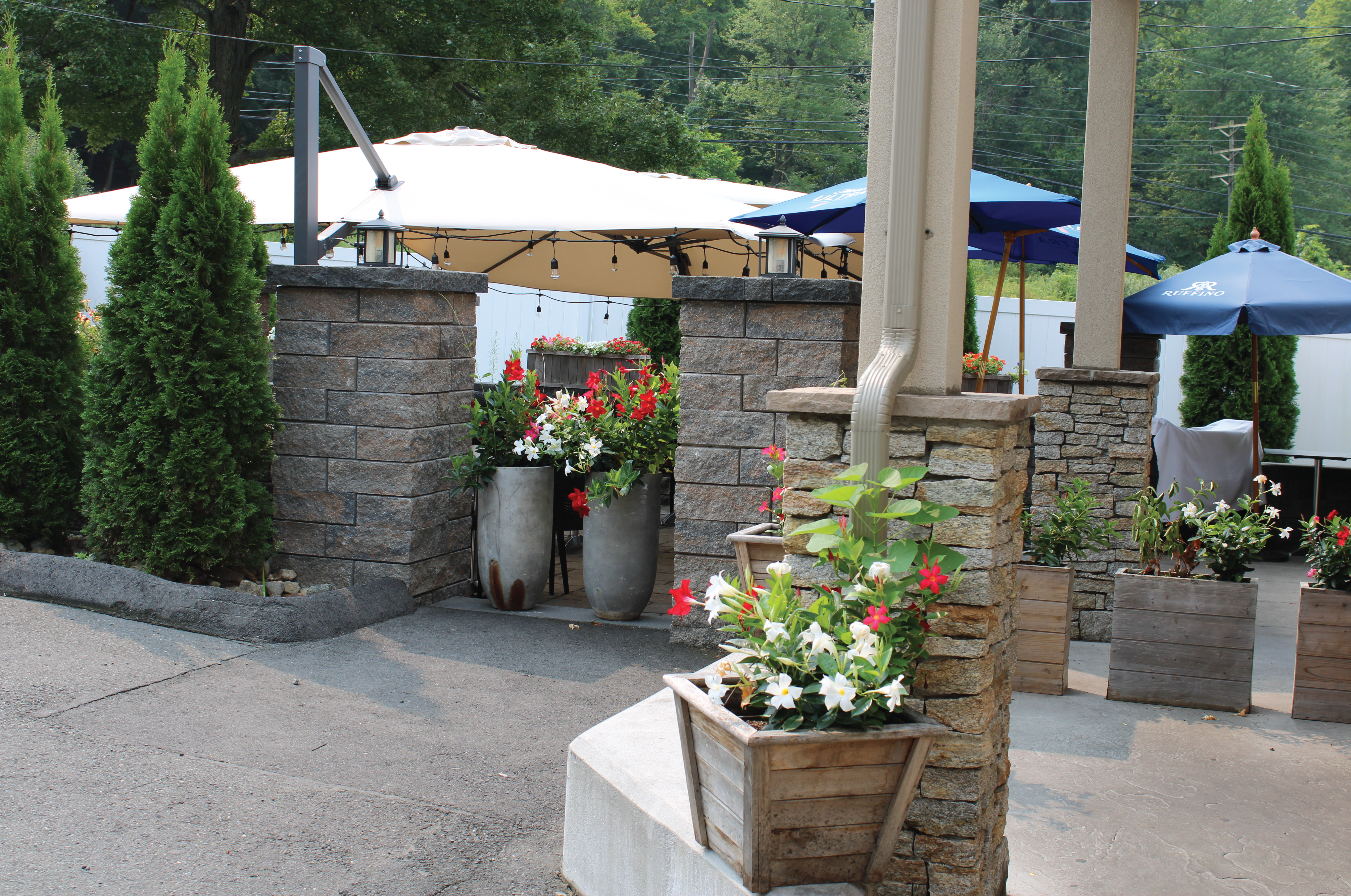 resturant backroom dinning