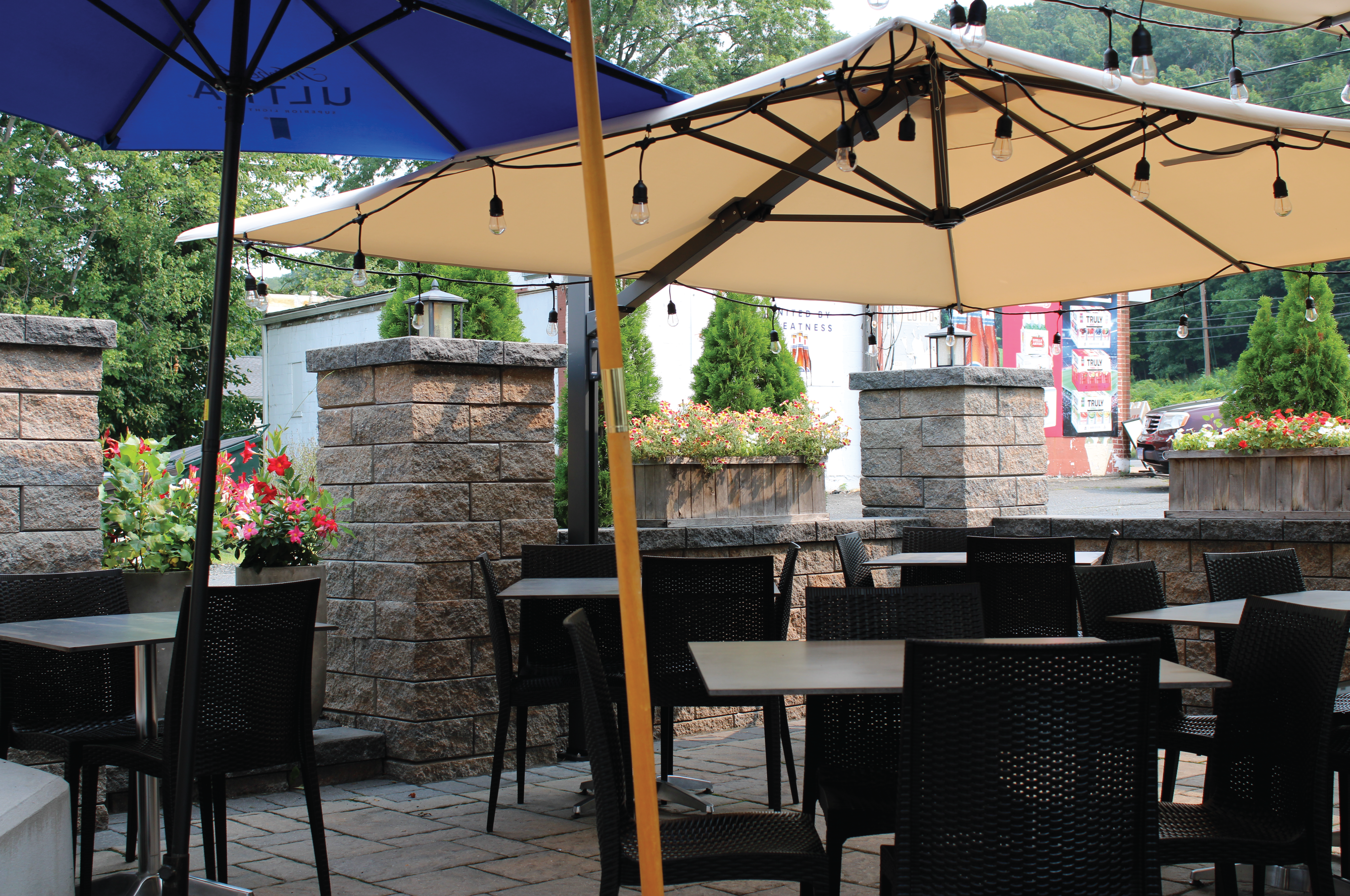 resturant backroom dinning